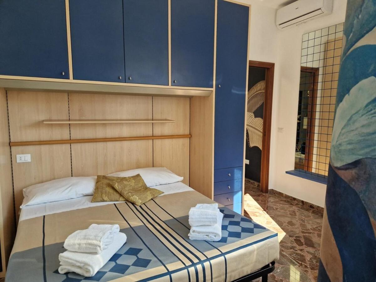 Appartement Domus Divina & Domus Elegans Fronte Mare à Monopoli Extérieur photo